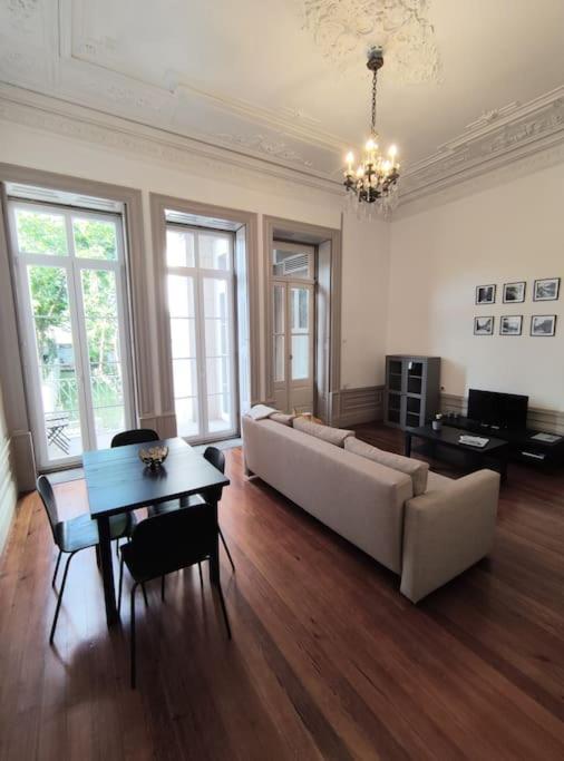 Alvares Cabral Apartamento C Lägenhet OOporto Exteriör bild