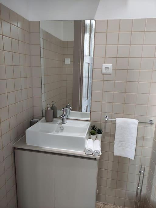 Alvares Cabral Apartamento C Lägenhet OOporto Exteriör bild
