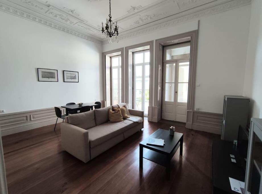 Alvares Cabral Apartamento C Lägenhet OOporto Exteriör bild